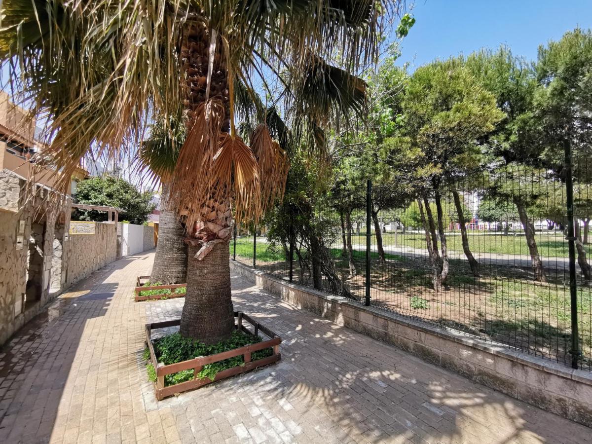 Casa adosada con jardín Tarifa Exterior foto